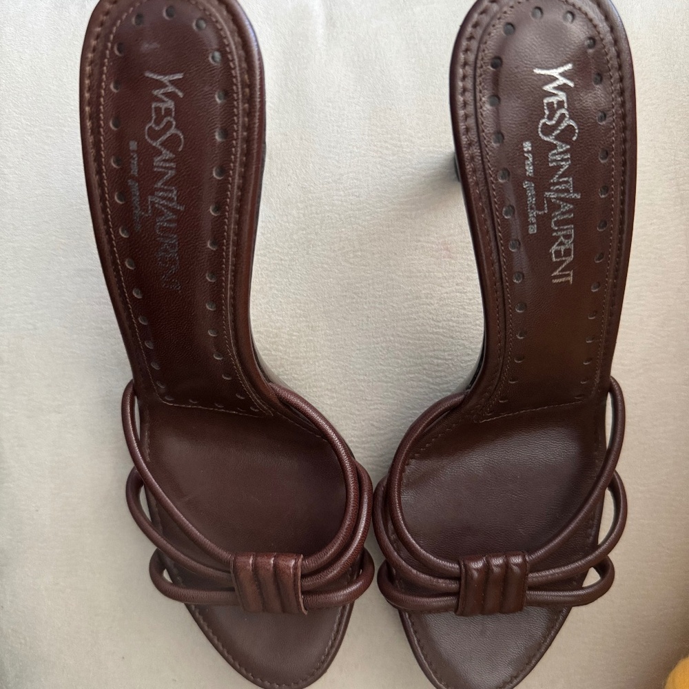 Like New - Rare- YvesSaintLaurent Brown leather and wood mules - Size 37